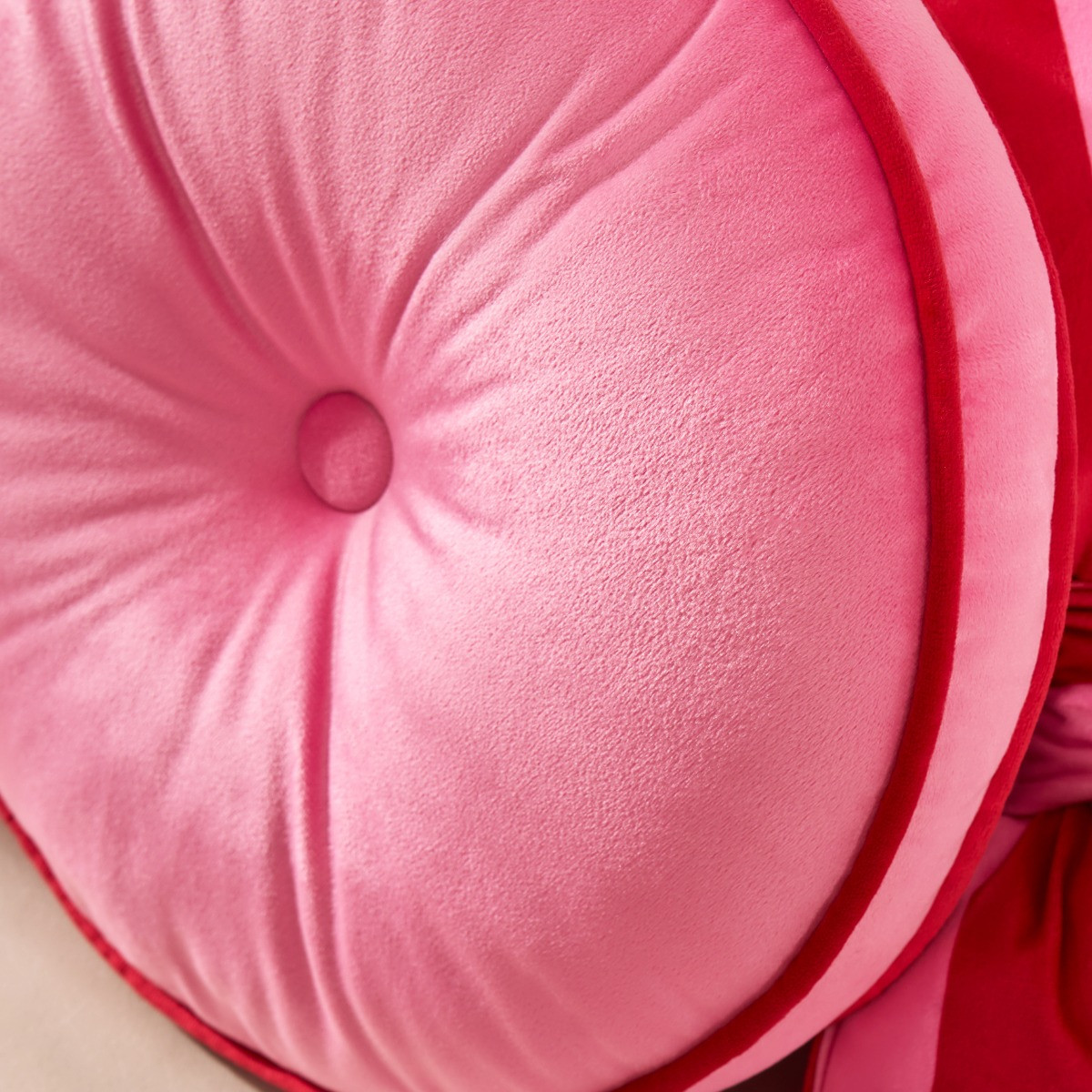OHS Velvet Round Shaped Cushion - Pink/Red>
