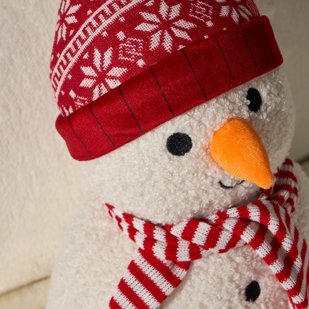 OHS Snowy the Snowman Cushion - White>