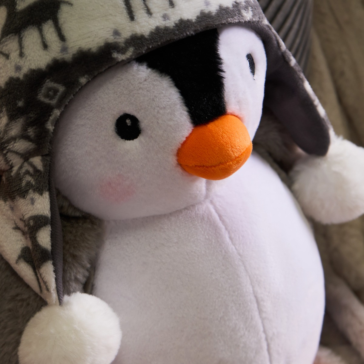 OHS Penny the Penguin Cushion - Grey>