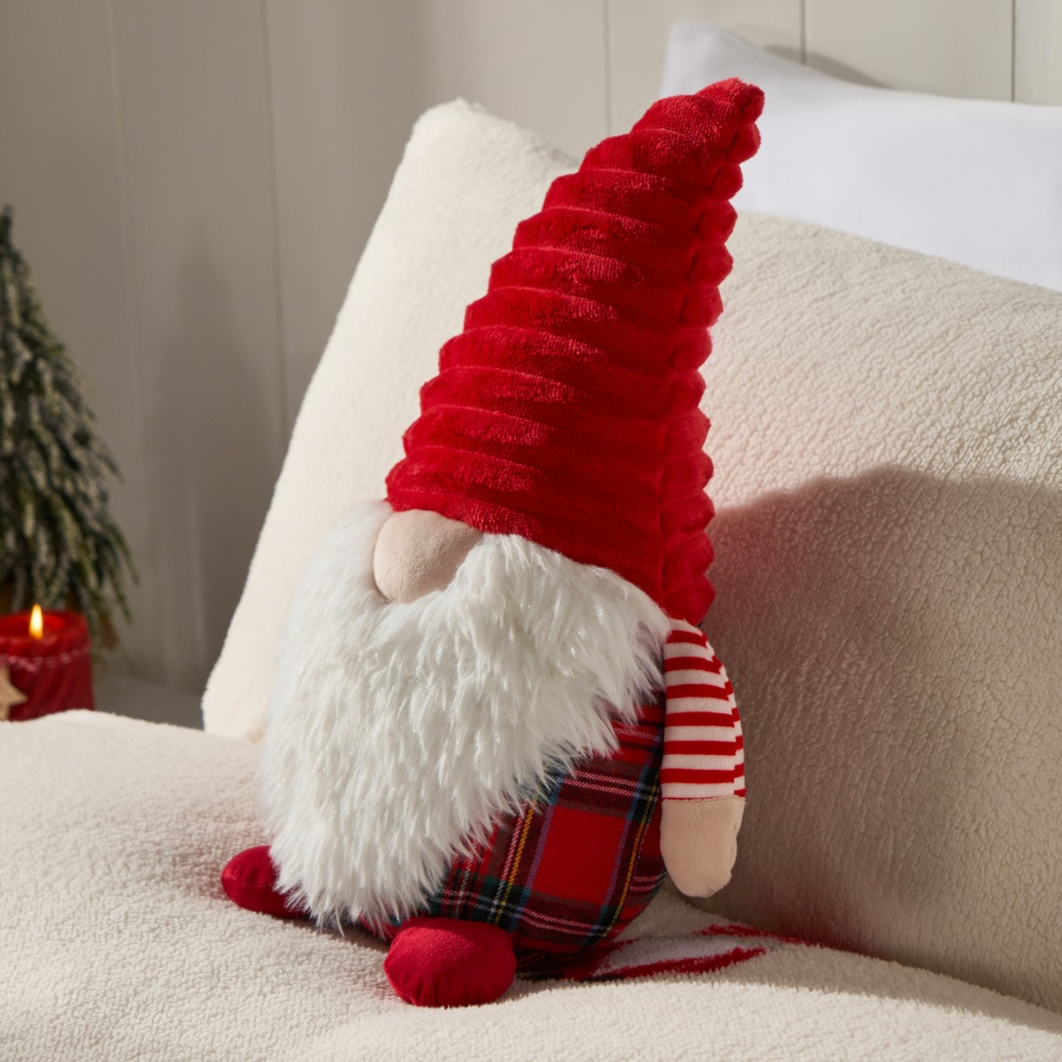 OHS Frosty the Christmas Gonk Cushion - Red>