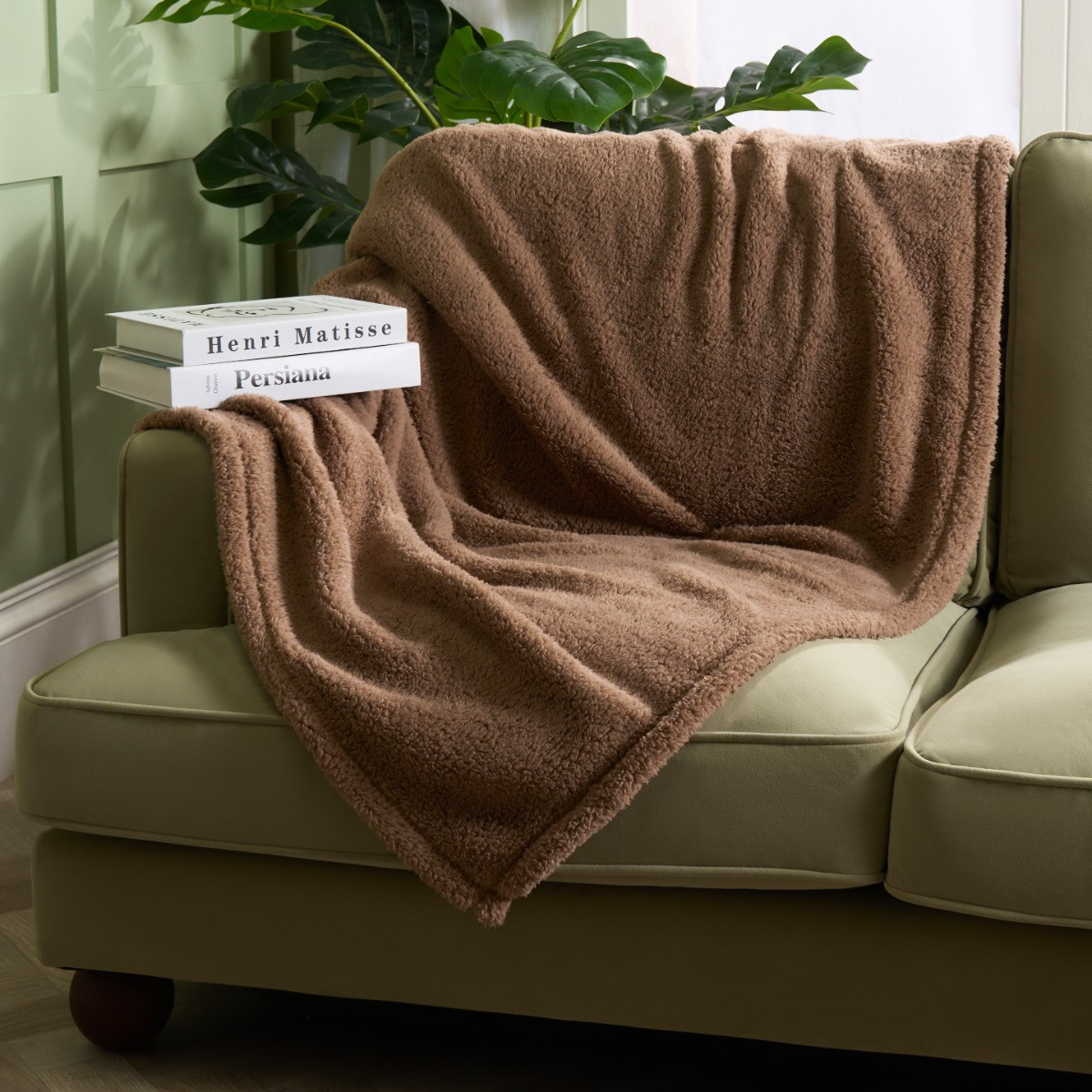 OHS Teddy Fleece Throw, Mocha - 200 x 240cm>