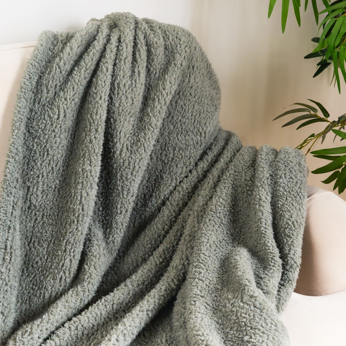 OHS Teddy Fleece Throw - Mid Grey>