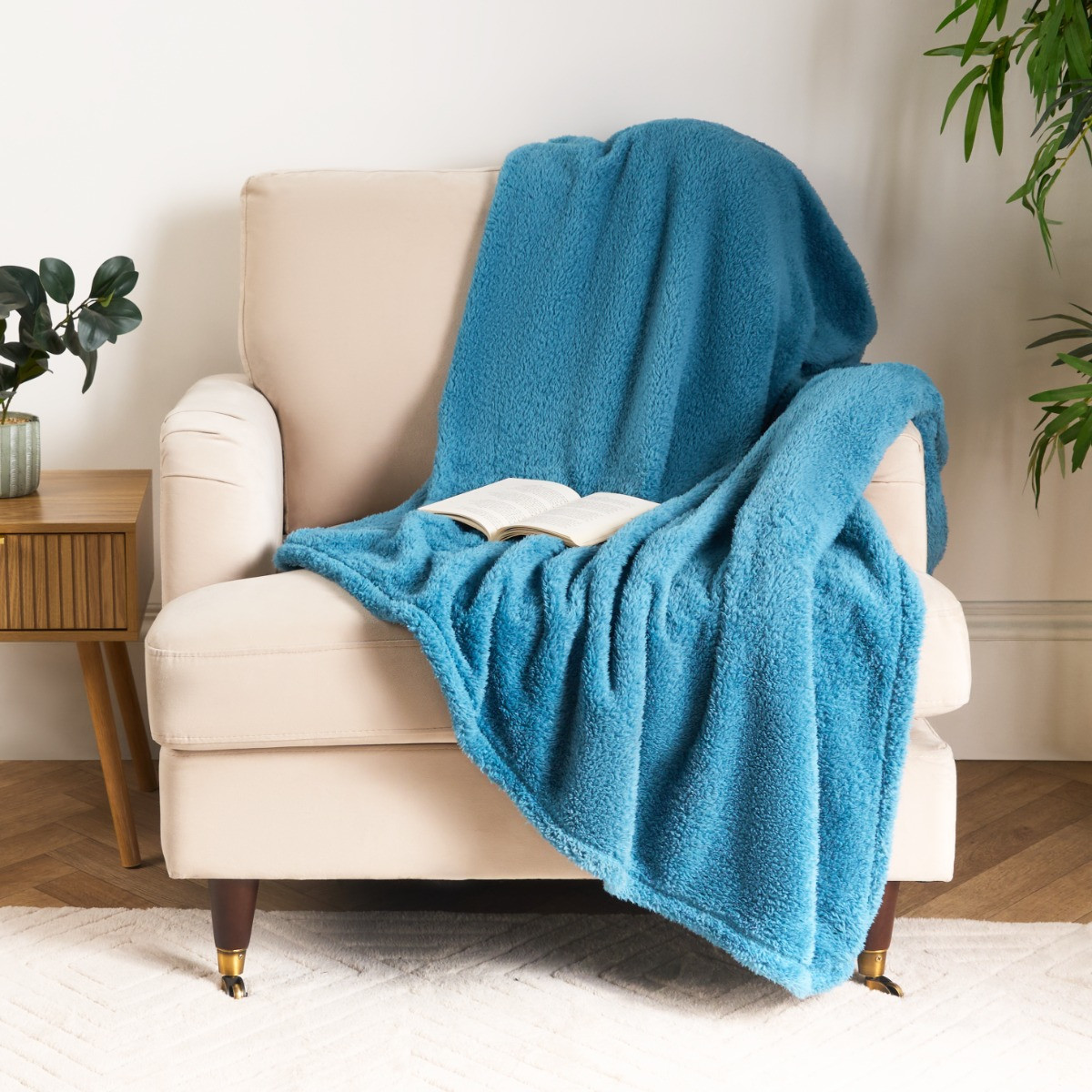 OHS Teddy Fleece Throw, Denim Blue - 125 x 150cm>