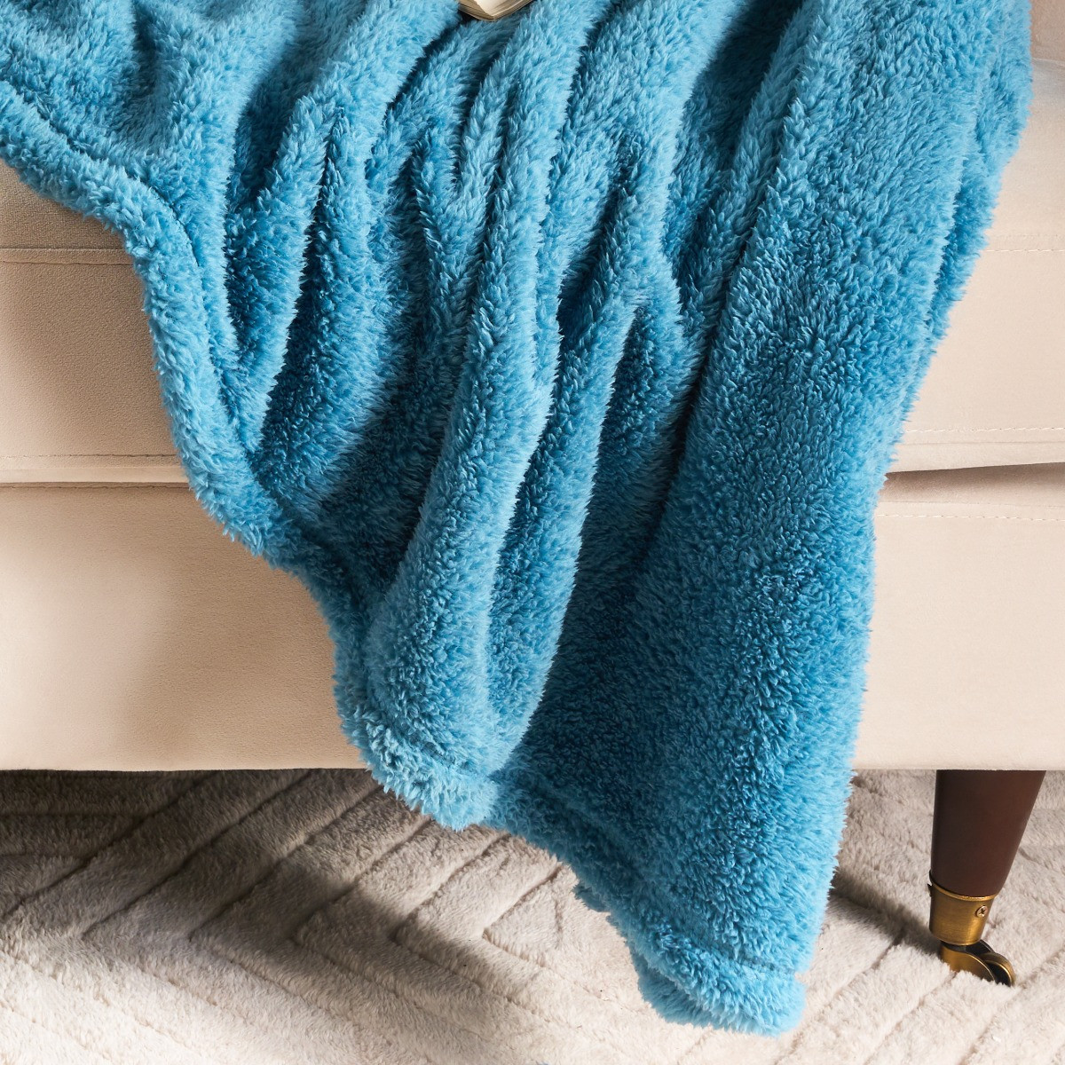 OHS Teddy Fleece Throw, Denim Blue - 125 x 150cm>