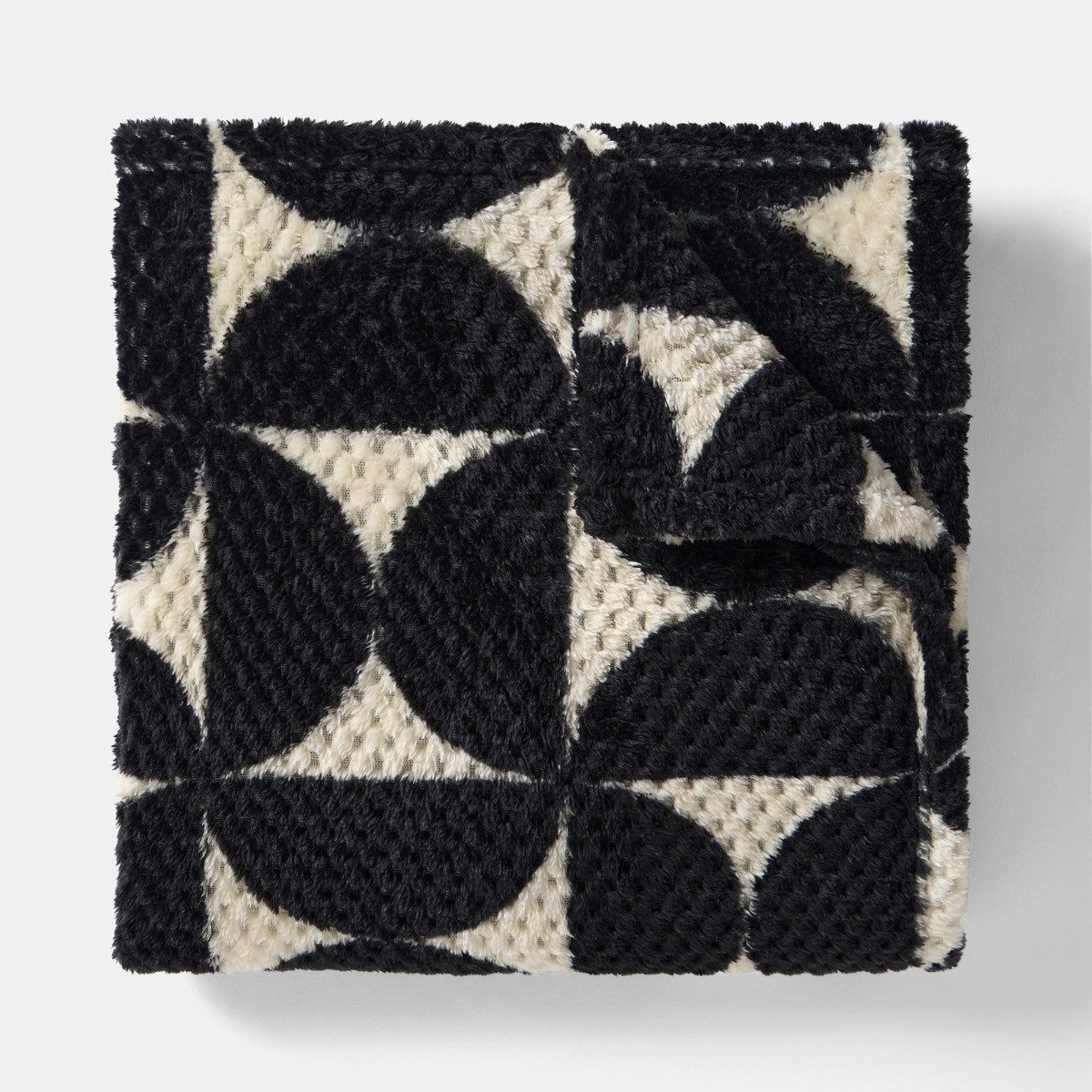 OHS Half-Circle Waffle Fleece Throw - Monochrome>