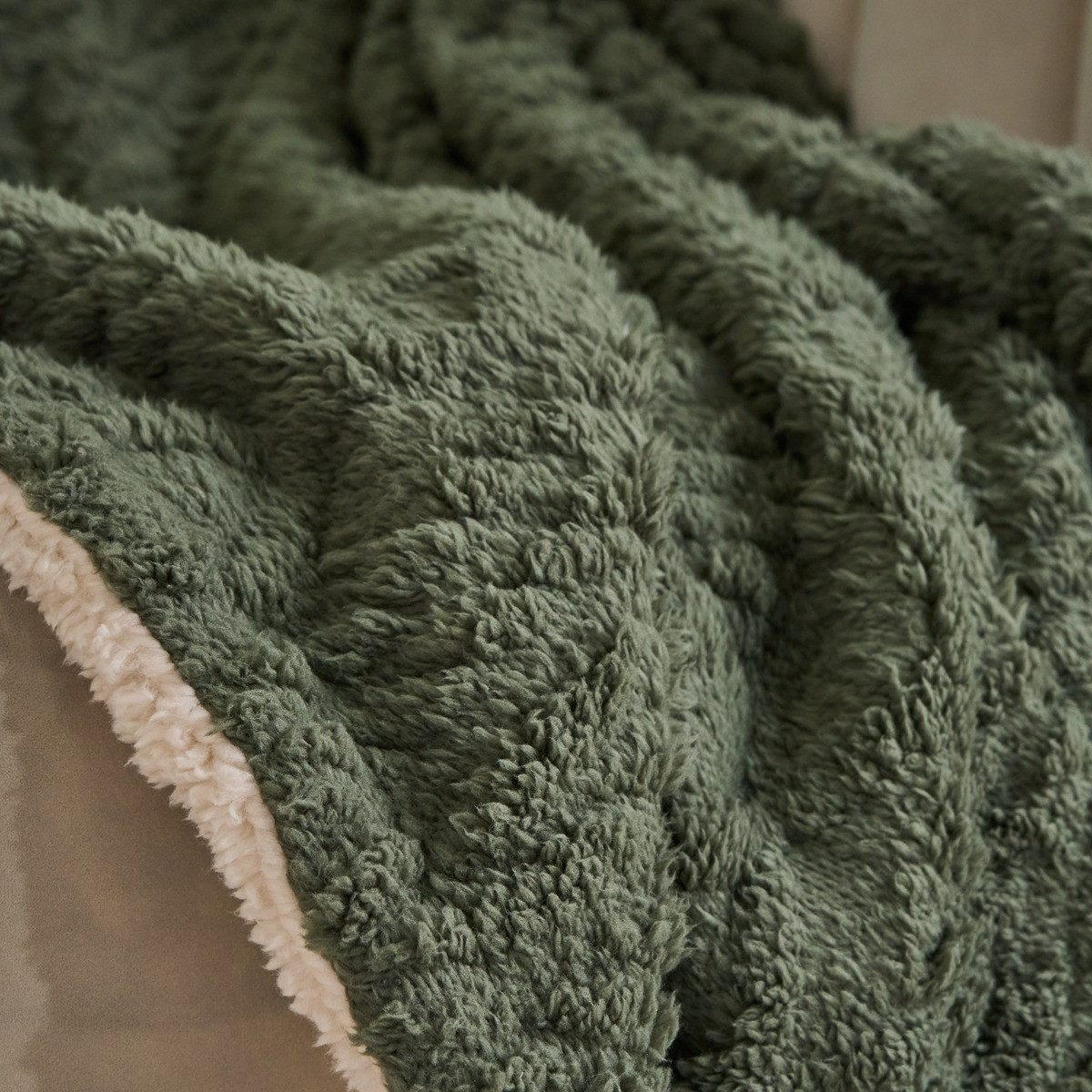 OHS Cable Knit Sherpa Throw, Woodland Green - 130 x 160cm>