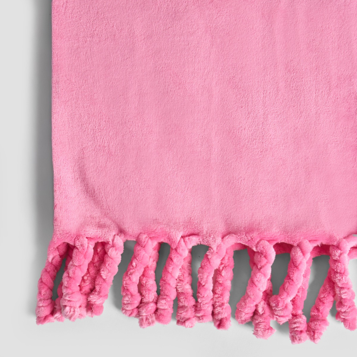 OHS Ultra Soft Tassel Throw - Hot Pink>
