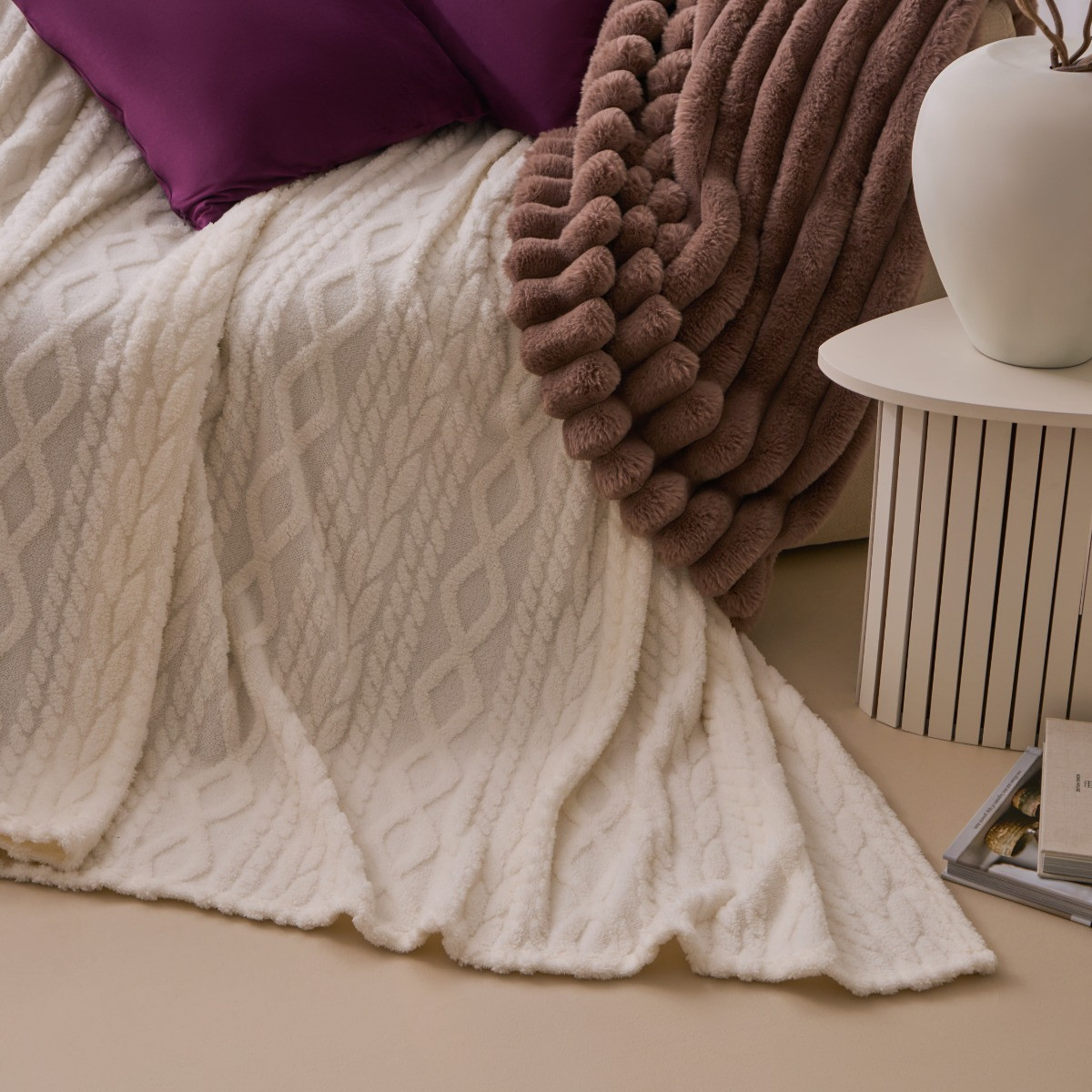 OHS Cable Knit Family Throw - Cream>