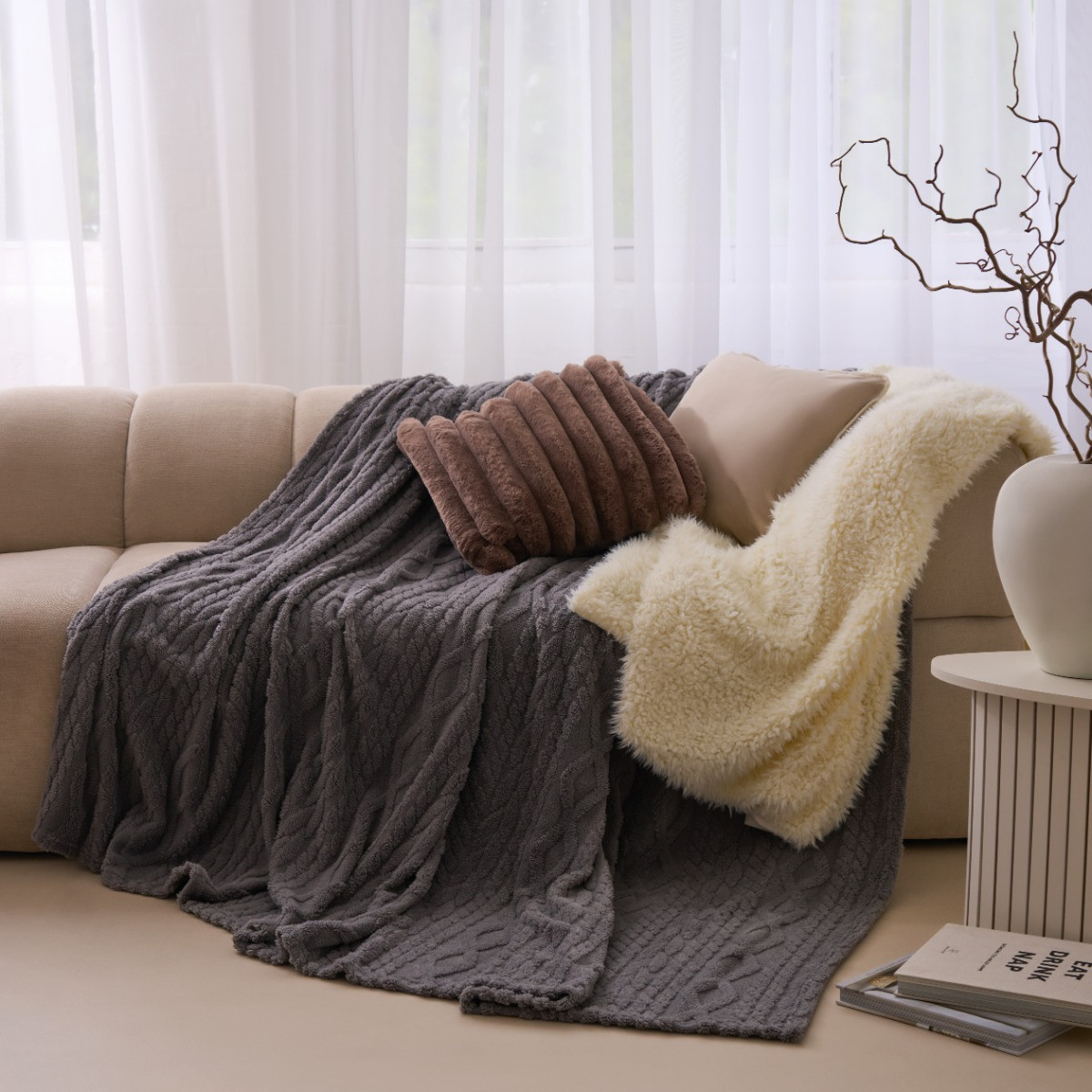 OHS Cable Knit Family Throw - Grey>