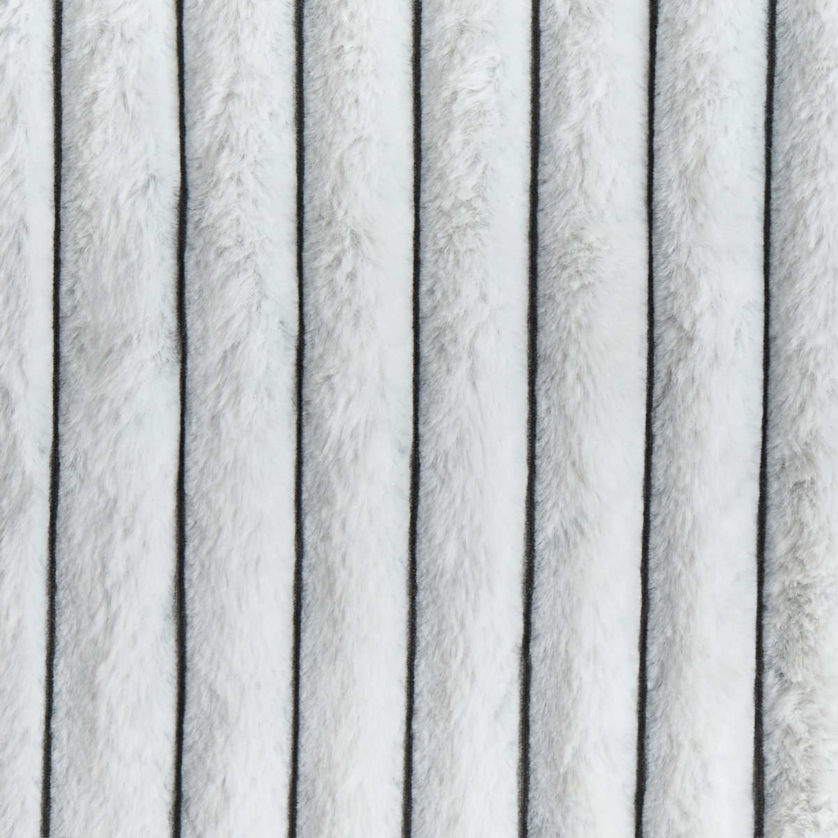 OHS Two Tone Faux Fur Thick Ribbed Throw - Grey/White>