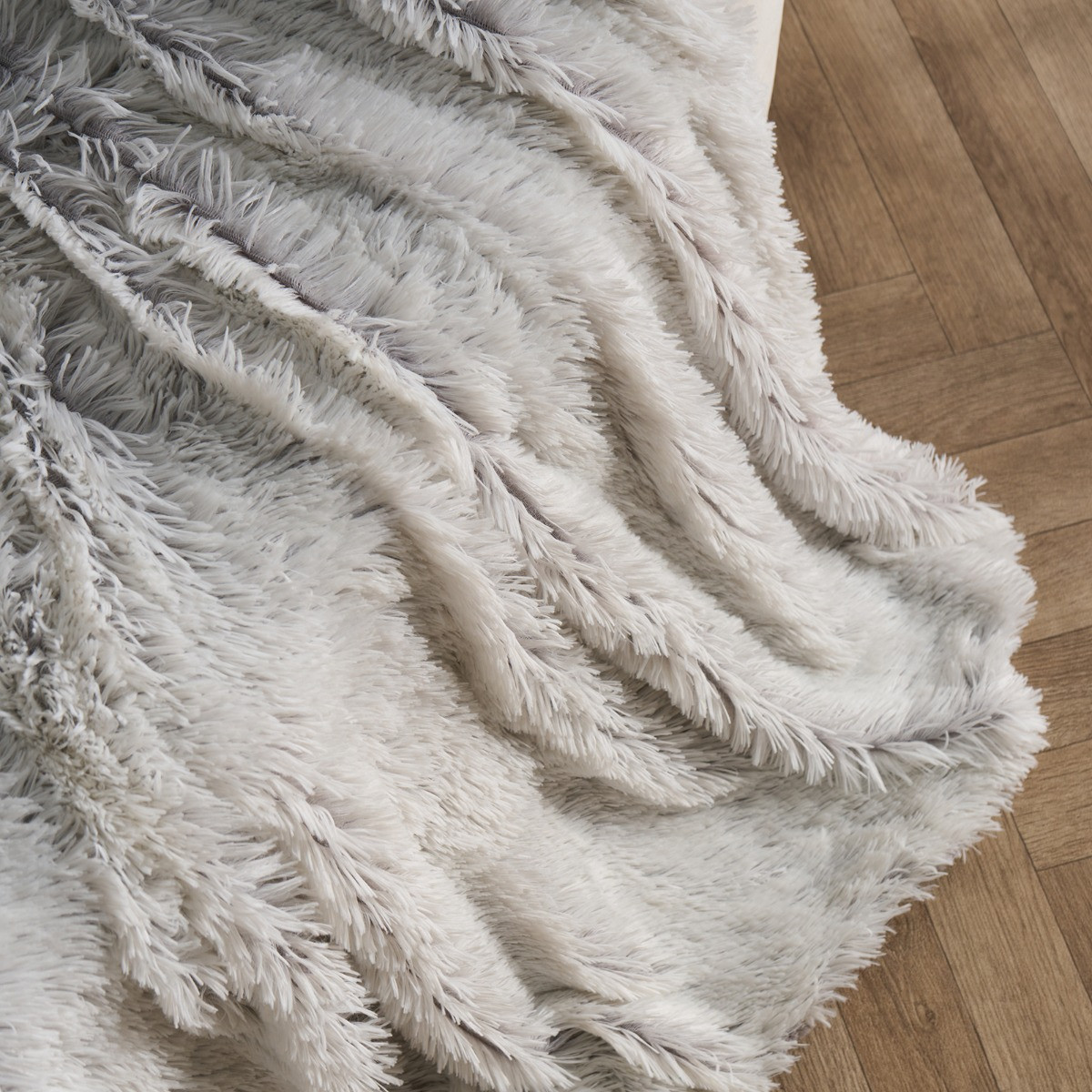 OHS Marl Fluffy Throw - Grey>