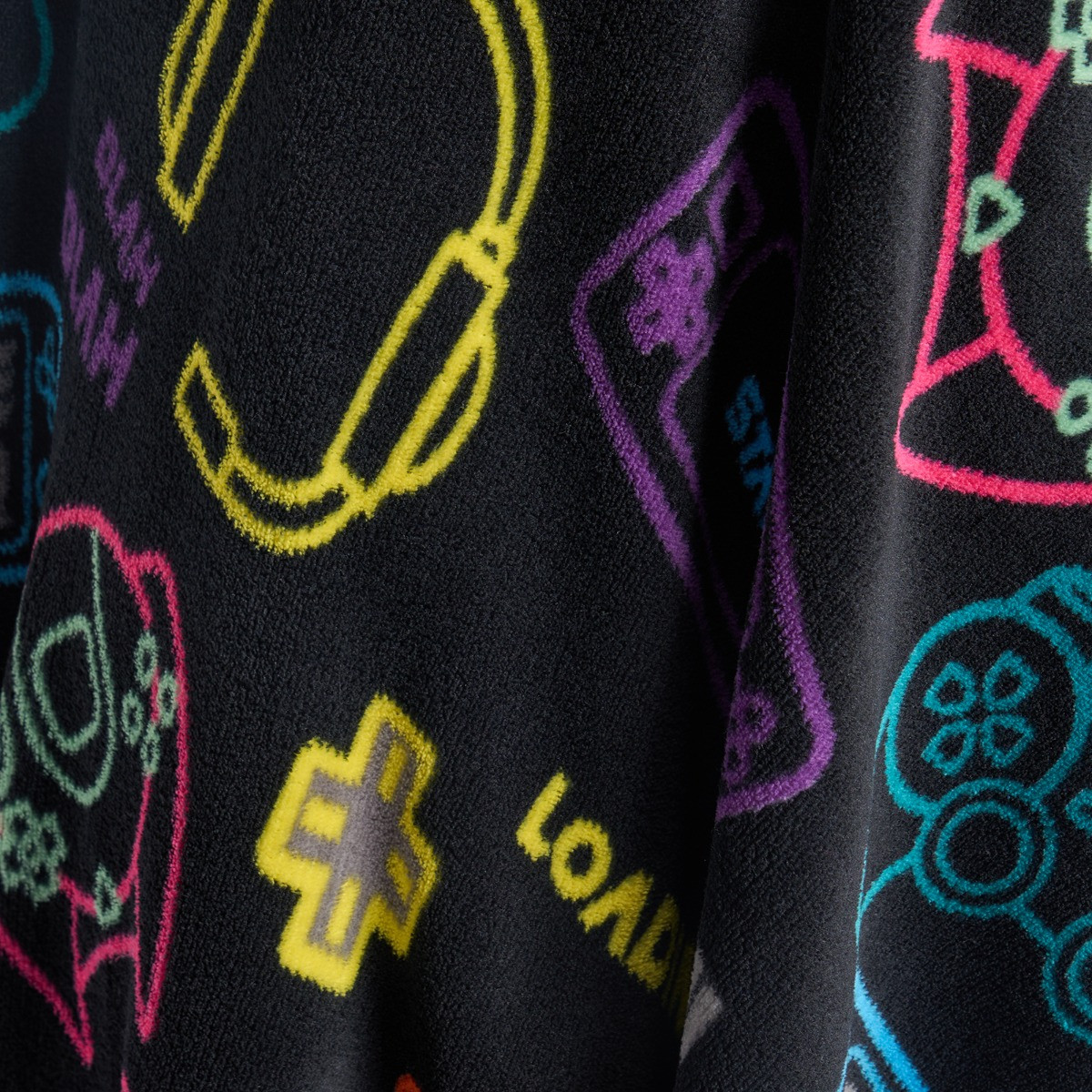 OHS Gaming Print Hooded Blanket - Black>