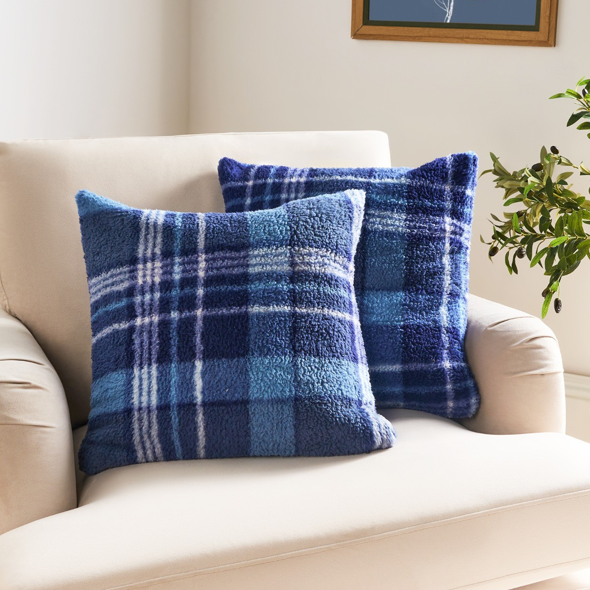 OHS Winter Check Teddy Cushion Covers - Navy>