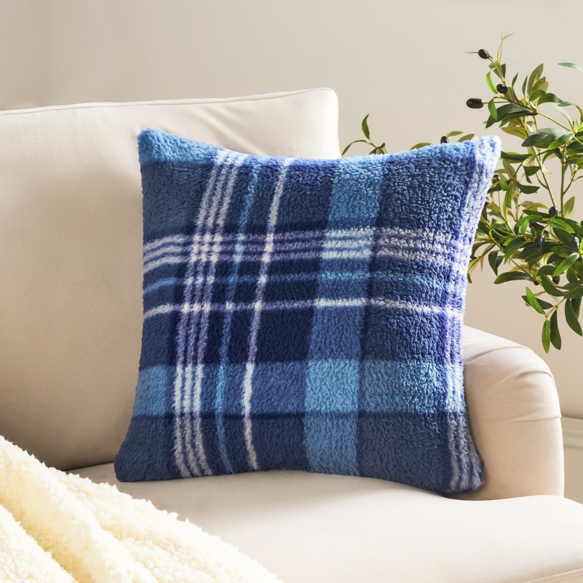 OHS Winter Check Teddy Cushion Covers, Navy - 45 x 45cm>