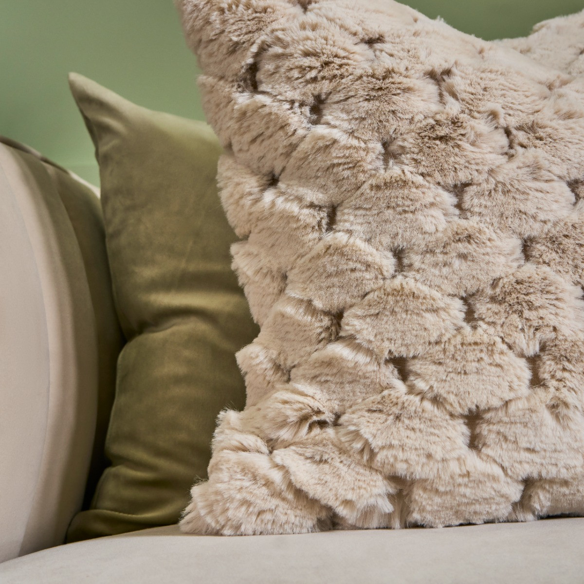 OHS Jumbo Waffle Fur Cushion Covers - Natural>