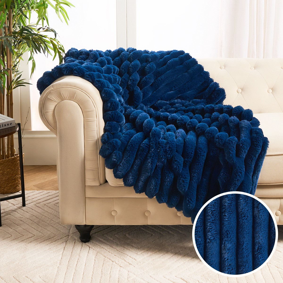 OHS Jumbo Faux Fur Ribbed Throw - Navy>