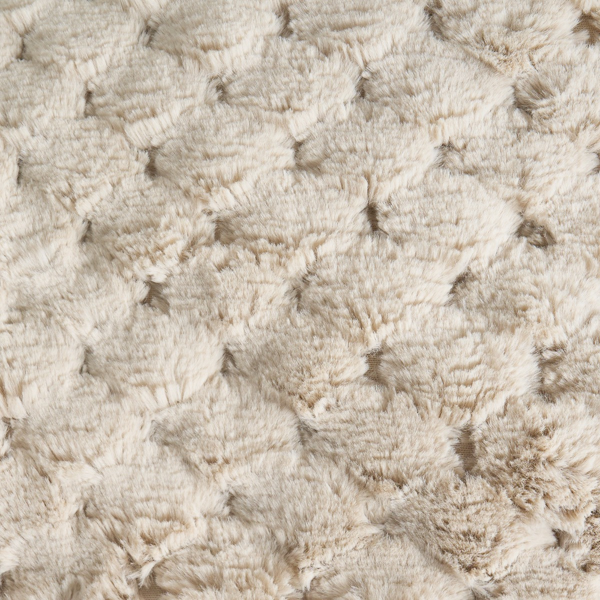 OHS Jumbo Waffle Fur Throw - Natural>