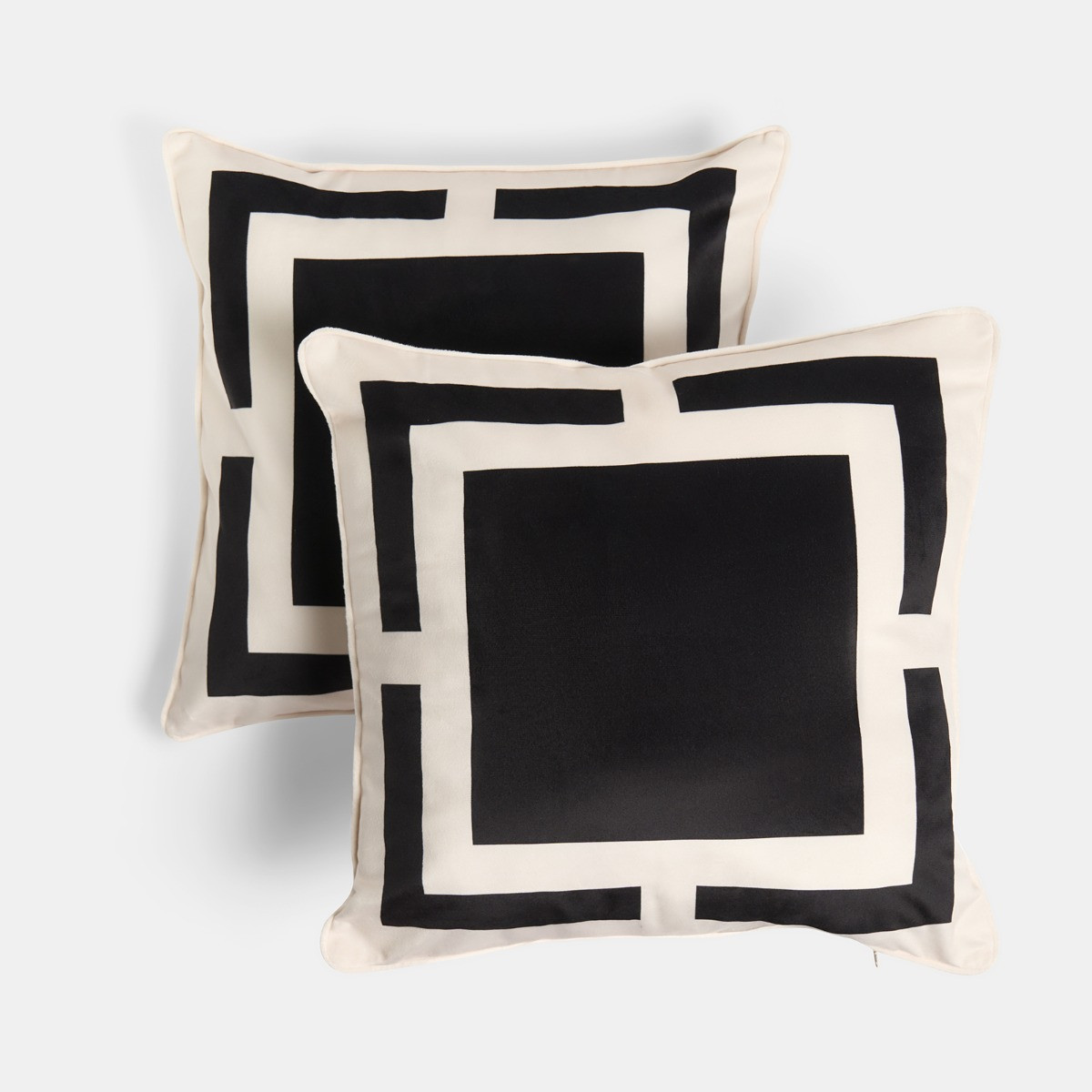 OHS 4 Pack Square Print Cushion Covers with Cushion - Black/White>
