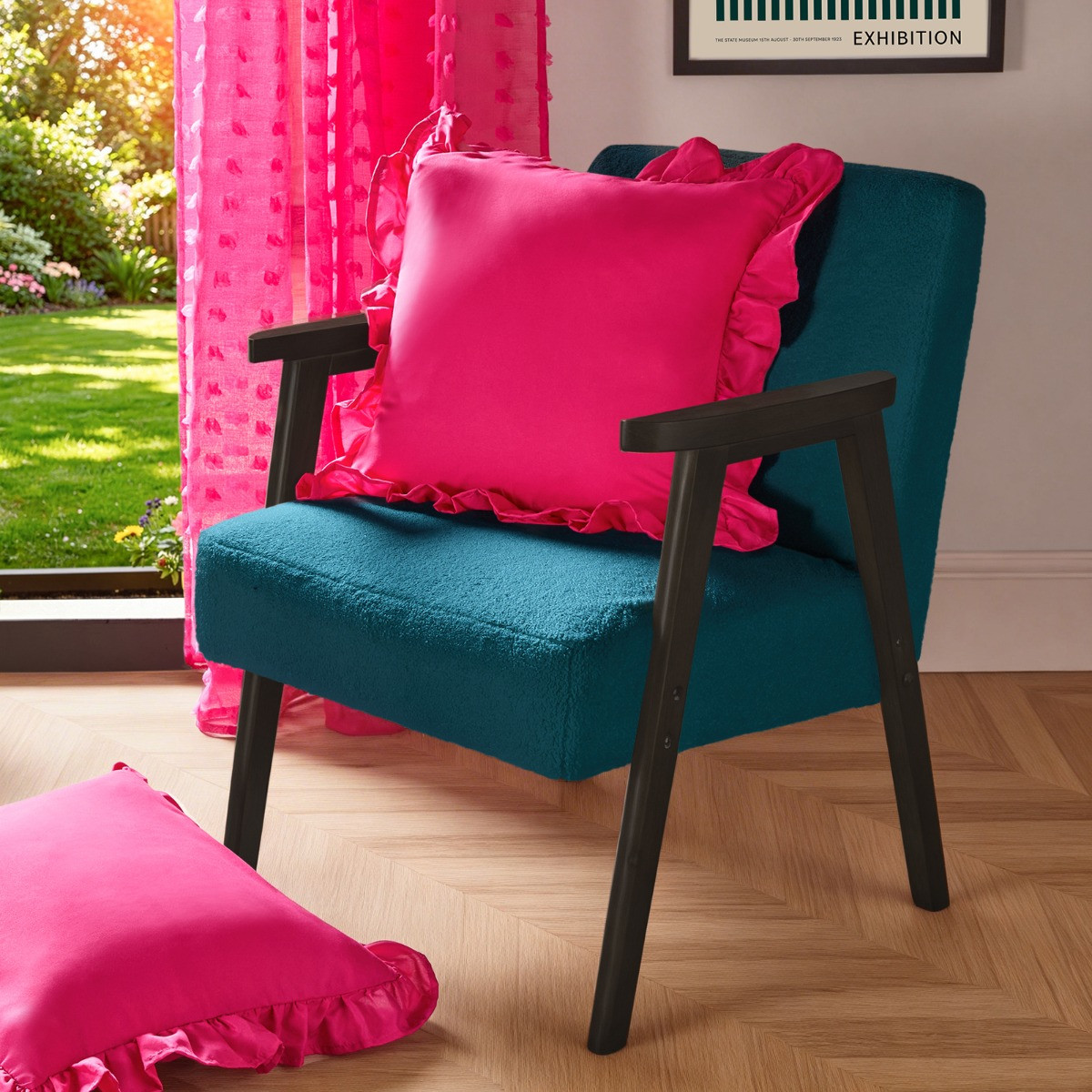 OHS 4 Pack Frill Cushion Covers - Hot Pink>