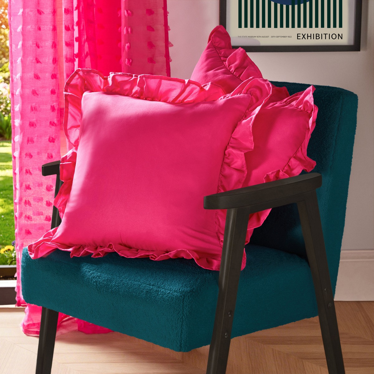 OHS 4 Pack Frill Cushion Covers - Hot Pink>