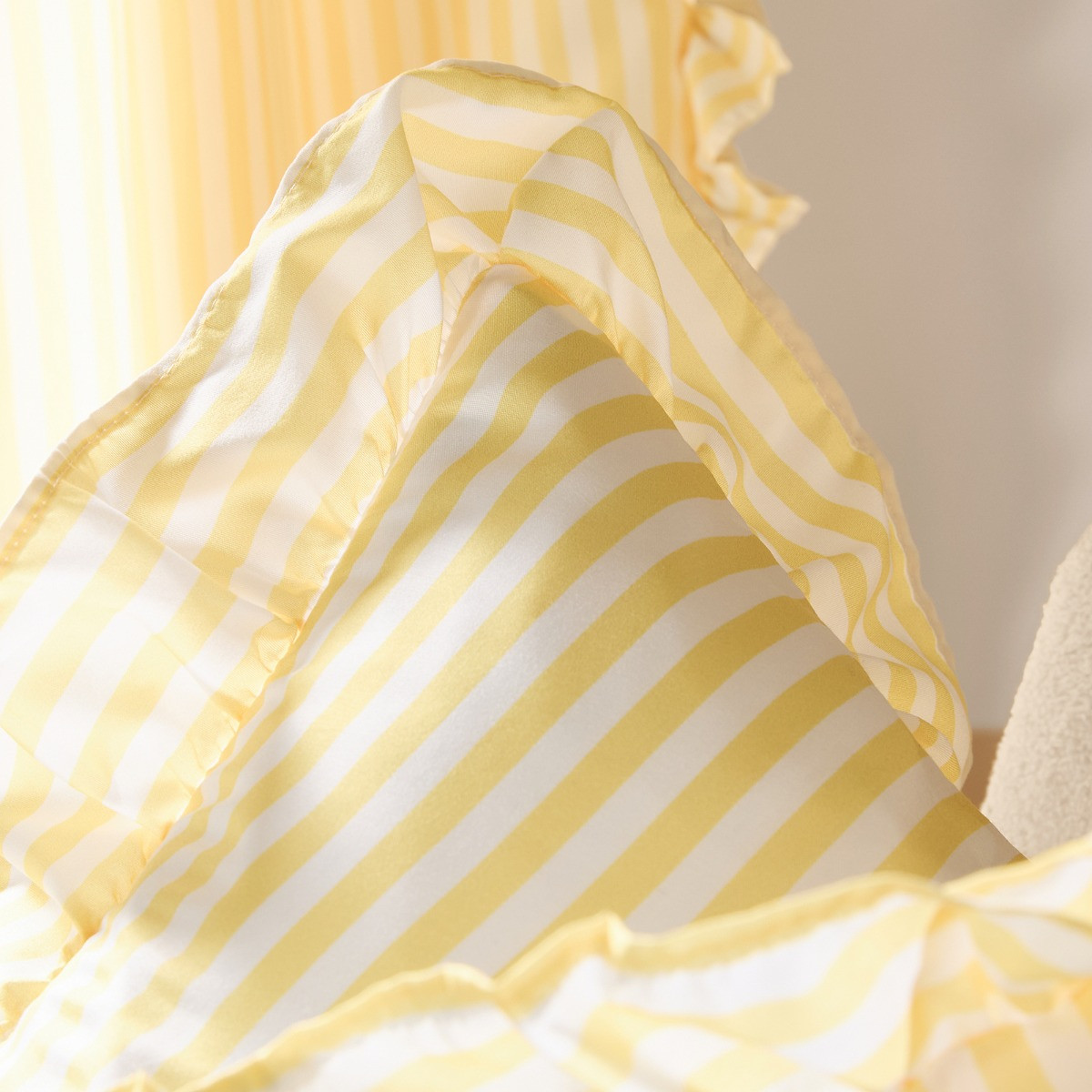 OHS 4 Pack Stripe Print Frill Cushion Covers with Cushion - Lemon>