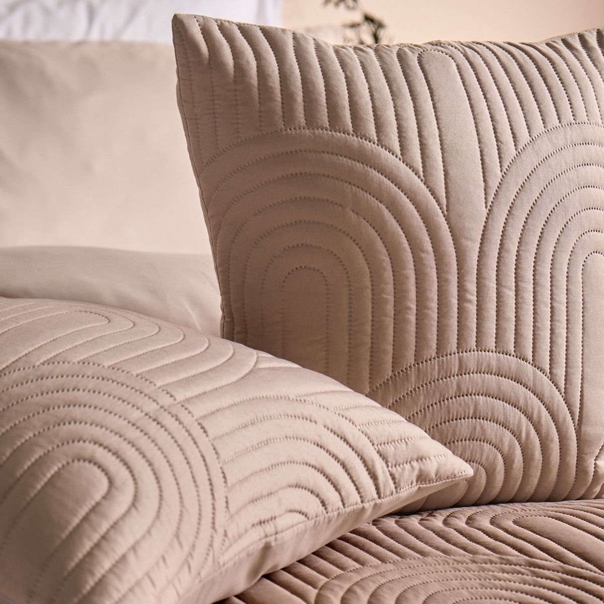 OHS 4 Pack Arches Quilted Cushion Covers - Natural>