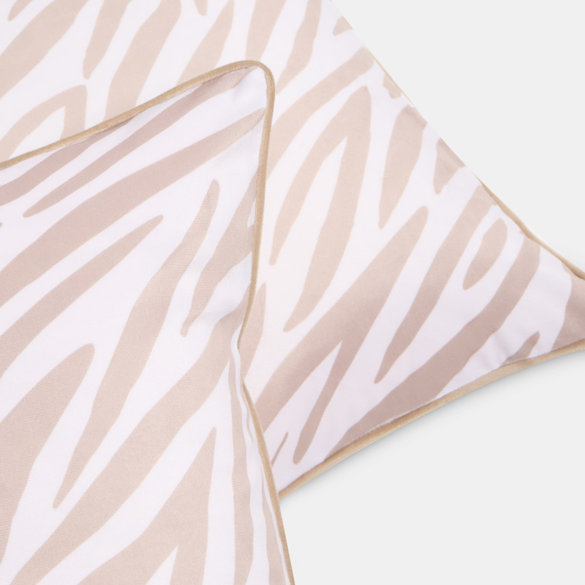 OHS 4 Pack Zebra Print Cushion Covers with Cushion - Natural>