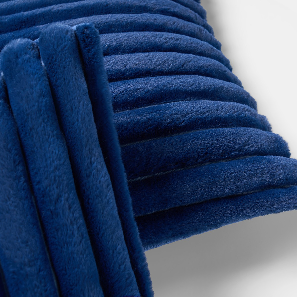 OHS Faux Fur Thick Ribbed Cushion Covers, Navy - 45 x 45cm>