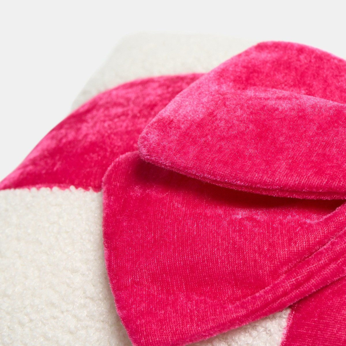 OHS Bow Wrapped Cushion - Hot Pink/Cream>