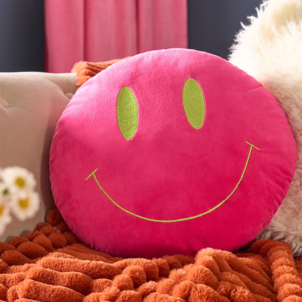 OHS Smiley Face Shape Cushion - Pink/Green>