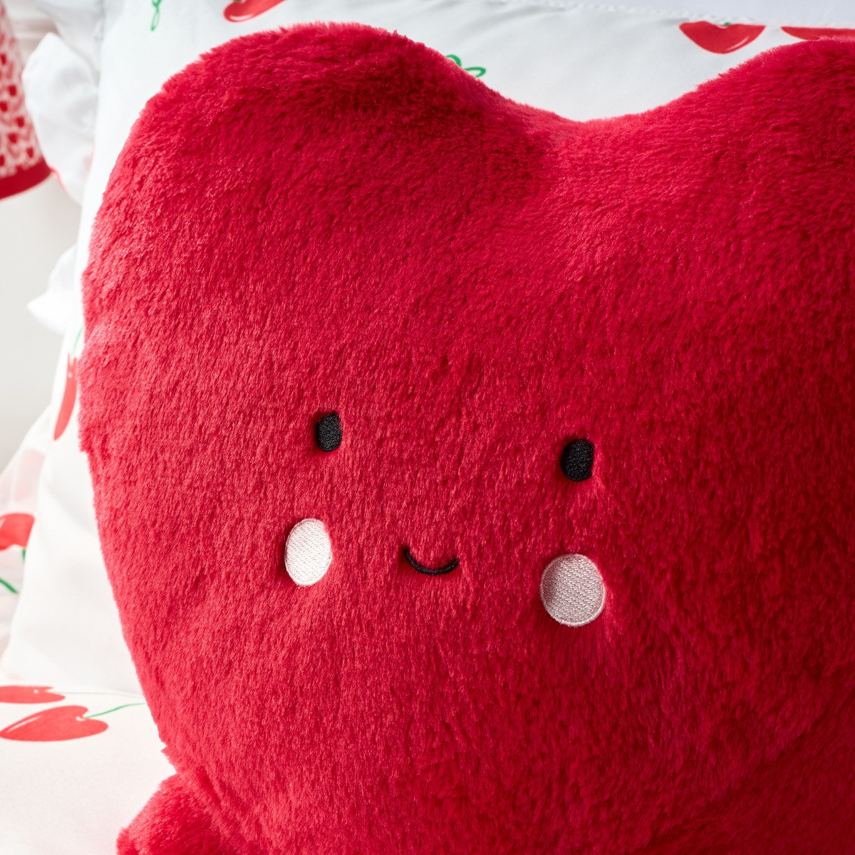 OHS Heart Shaped Cushion - Red>