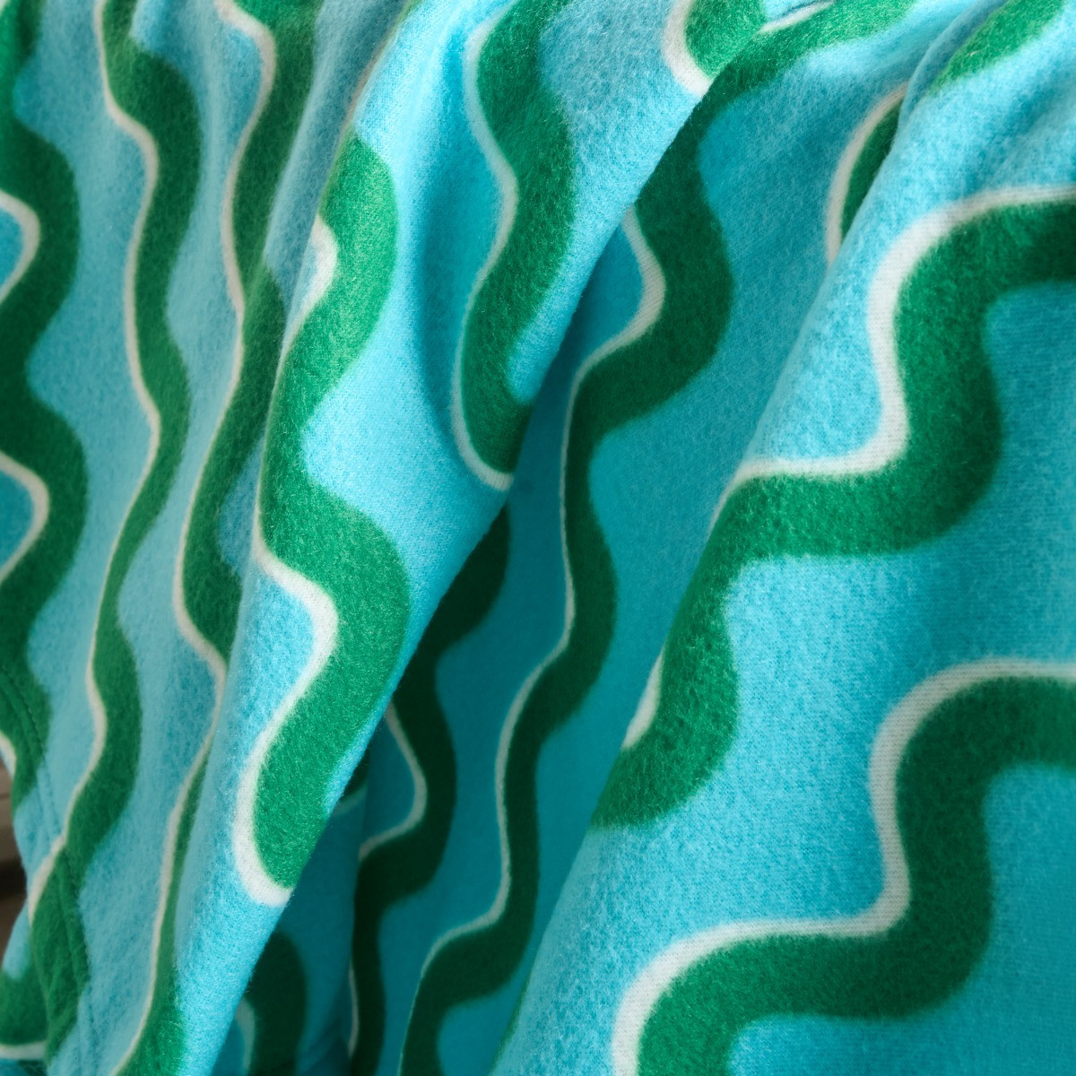 OHS Swirl Fleece Throw - Blue/Green>