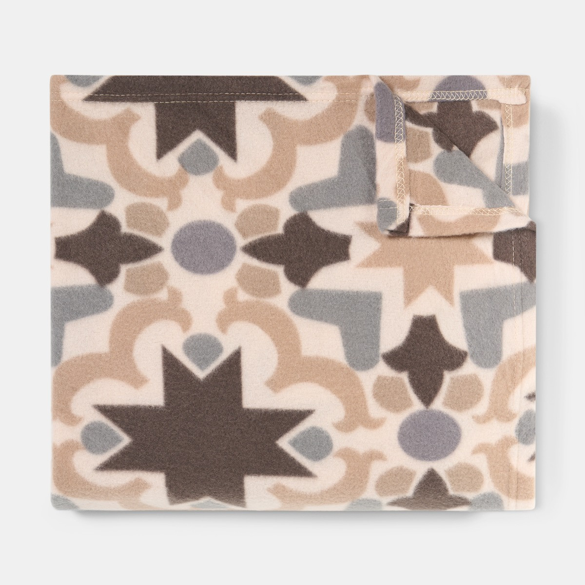 OHS Tile Print Fleece Throw - Natural>
