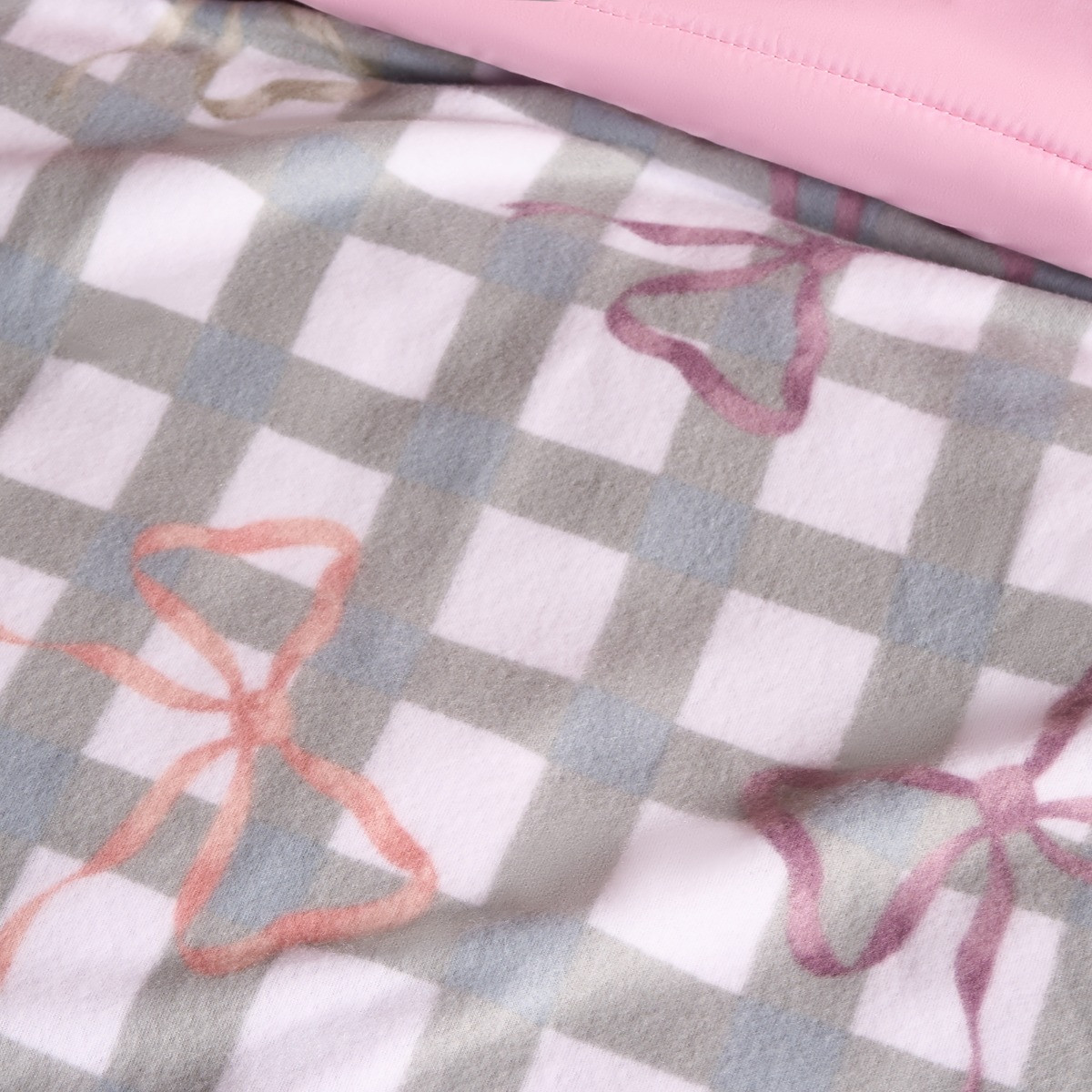 OHS Bow Gingham Print Fleece Throw - White/Grey>
