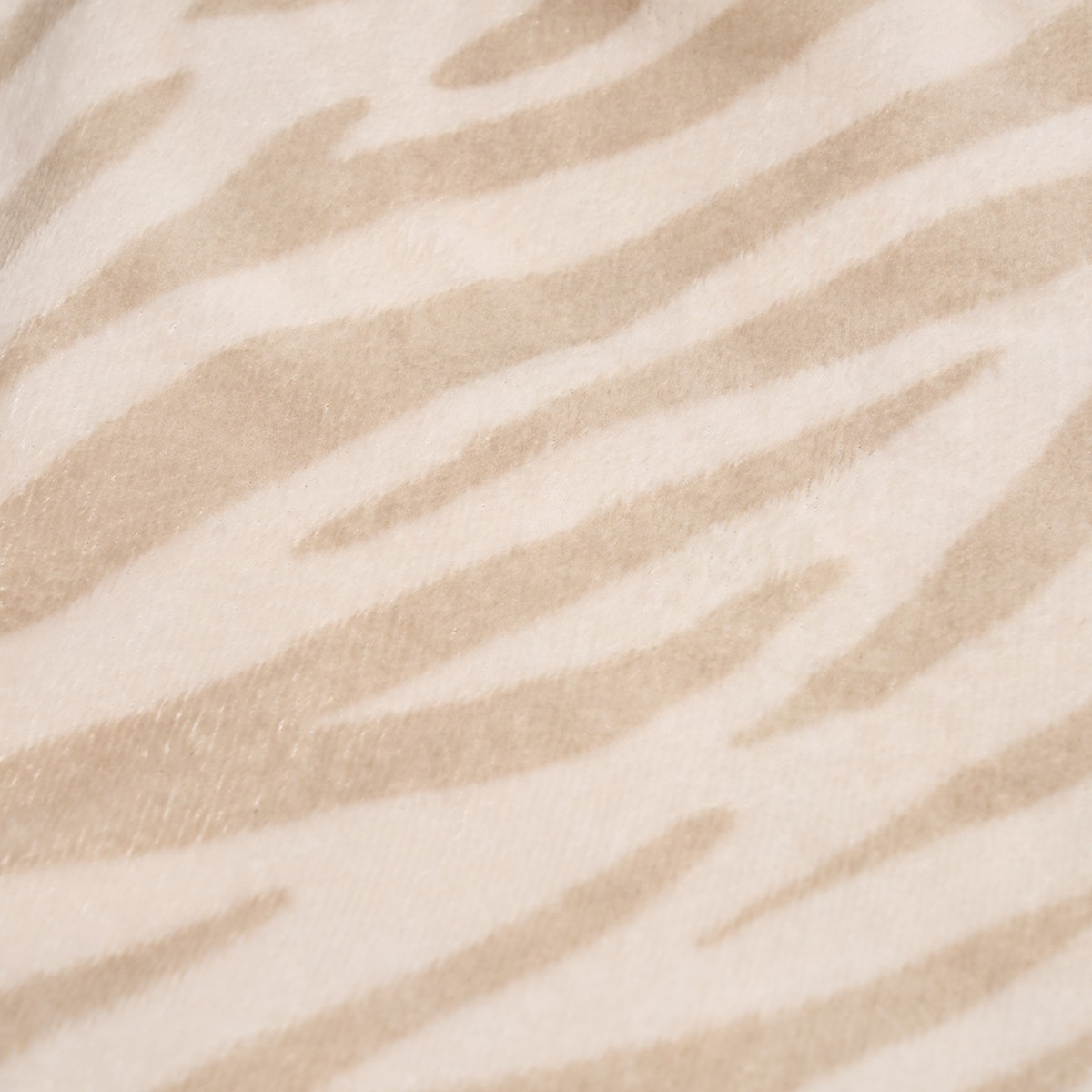 OHS Zebra Print Ultra Soft Throw - Natural>