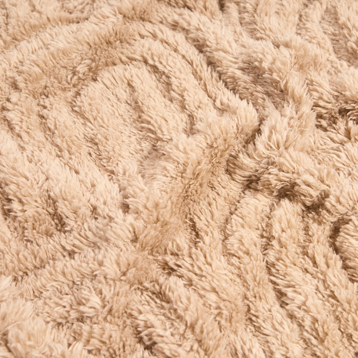 OHS Tufted Arches Teddy Fleece Throw - Natural>