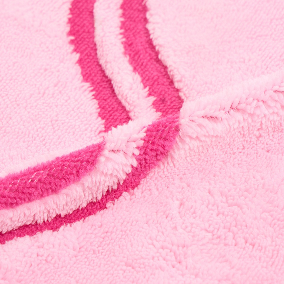 OHS Wave Tufted Fleece Throw - Pink/Red>