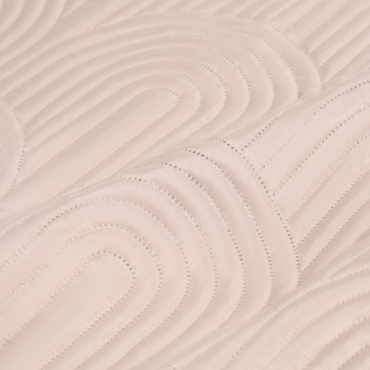 OHS Arches Quilted Throw - Natural>