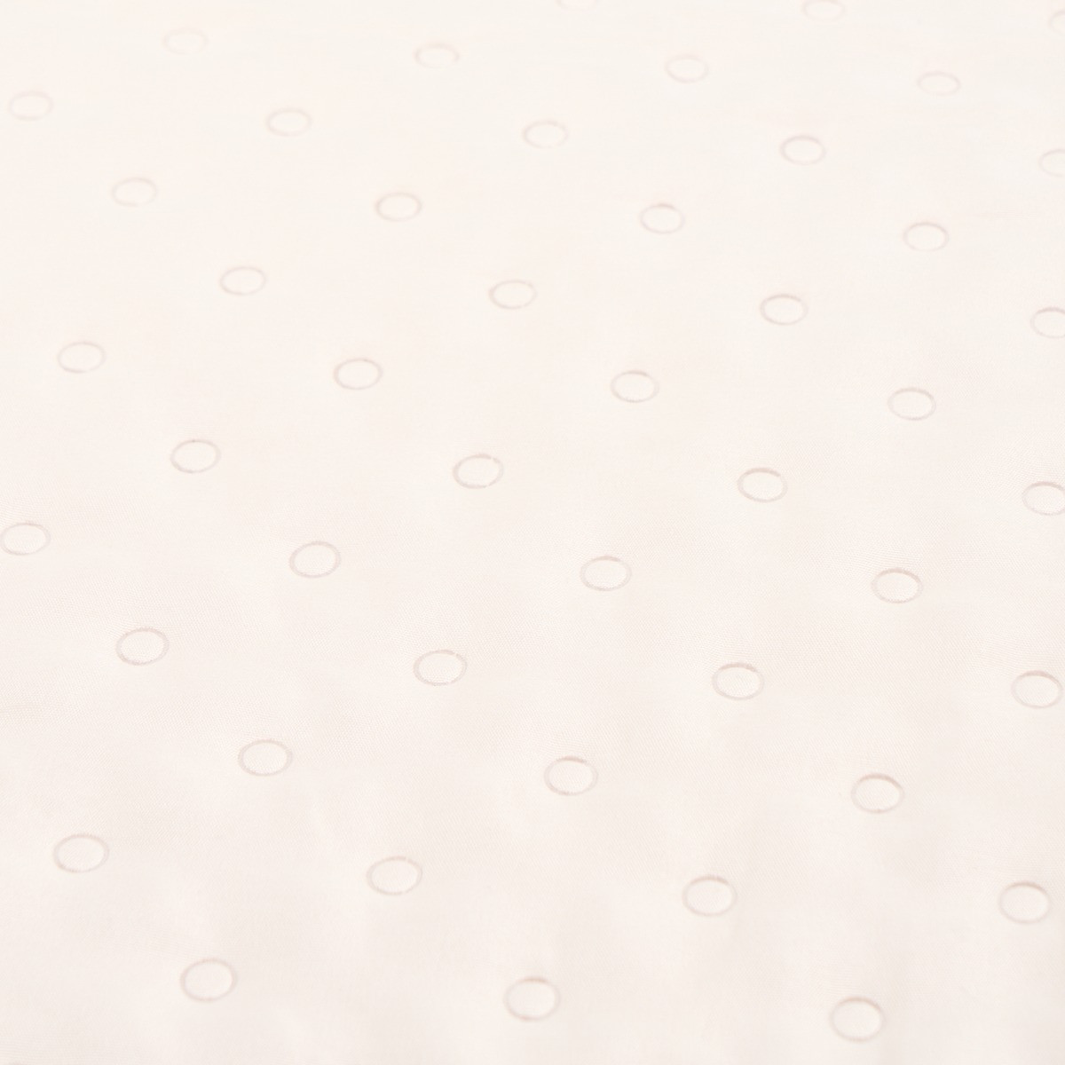 OHS Scallop Edge Quilted Throw - Cream/Black>