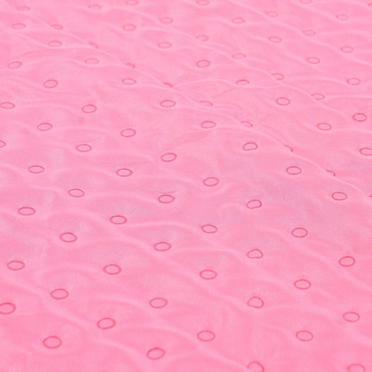 OHS Scallop Edge Quilted Throw - Pink/Red>