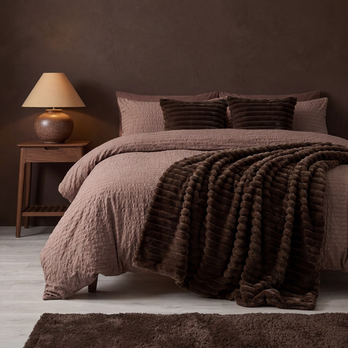 OHS Faux Fur Thick Ribbed Throw - Chocolate>