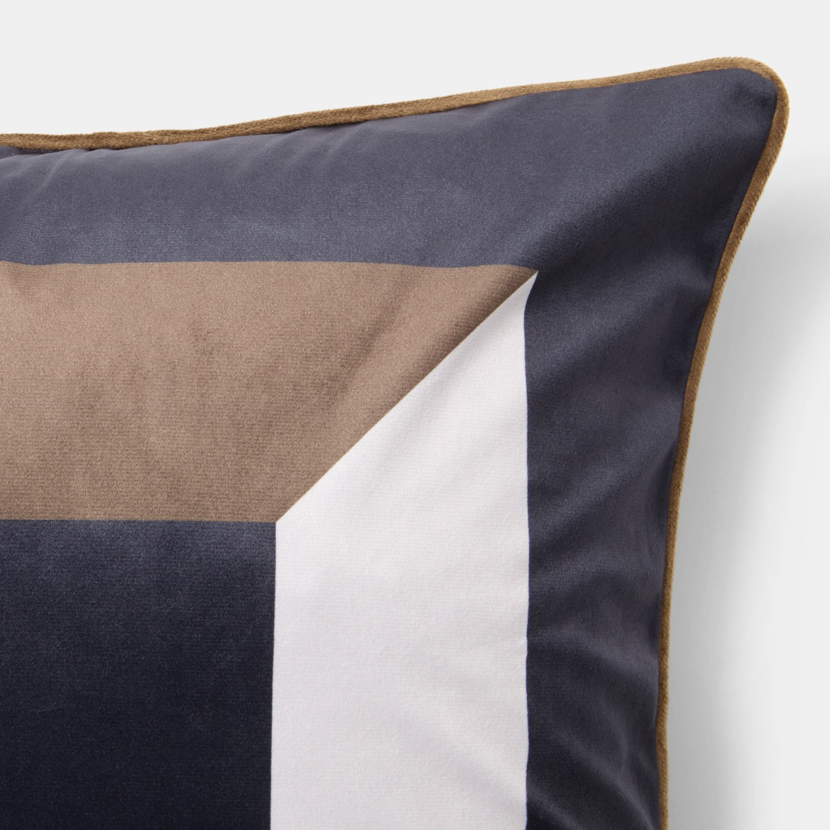 OHS Square Print Matte Velvet Cushion Covers - Brown/White>