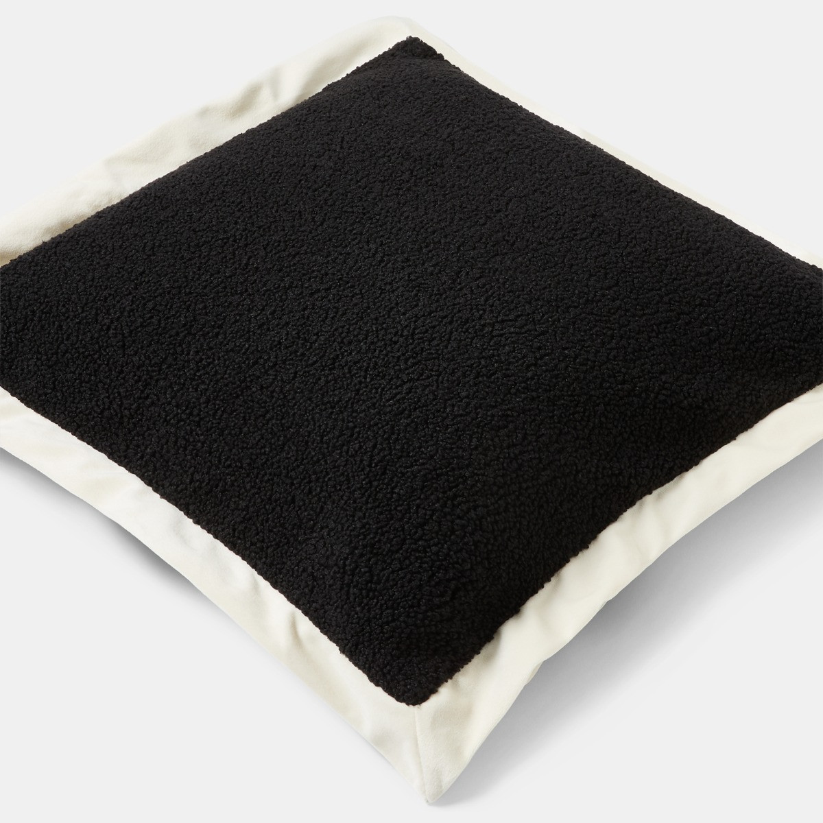 OHS Oxford Edge Boucle Cushion Covers - Black/Cream>