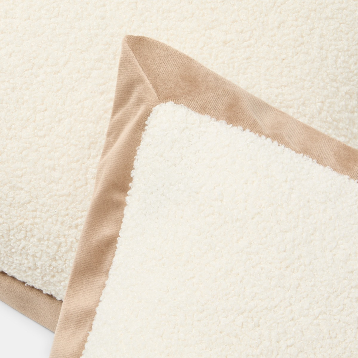 OHS Oxford Edge Boucle Cushion Covers - Natural/Cream>