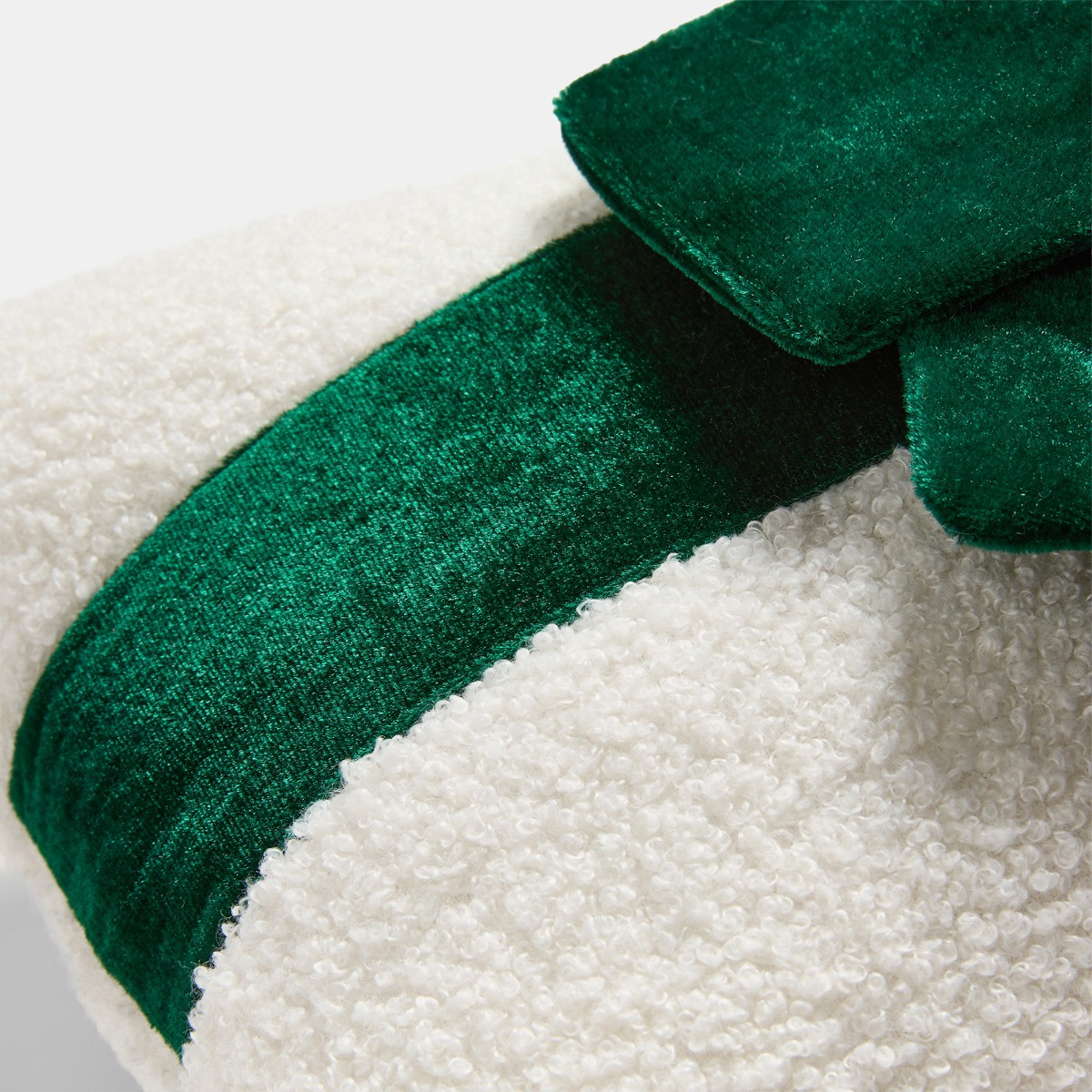 OHS Bow Wrapped Cushion - Green/Cream>
