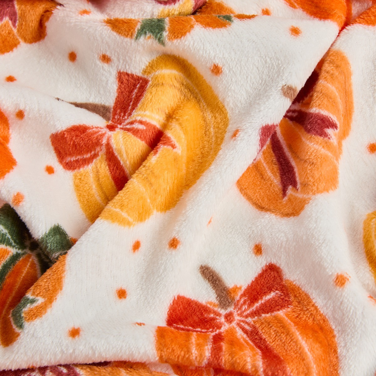 OHS Ultra Soft Pumpkin Bow Print Throw - Cream>