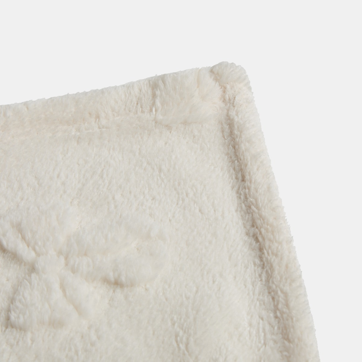 OHS Tufted Bow Teddy Fleece Throw - Ivory>