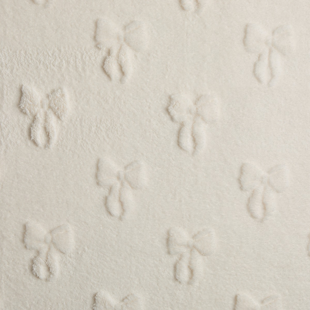OHS Tufted Bow Teddy Fleece Throw - Ivory>