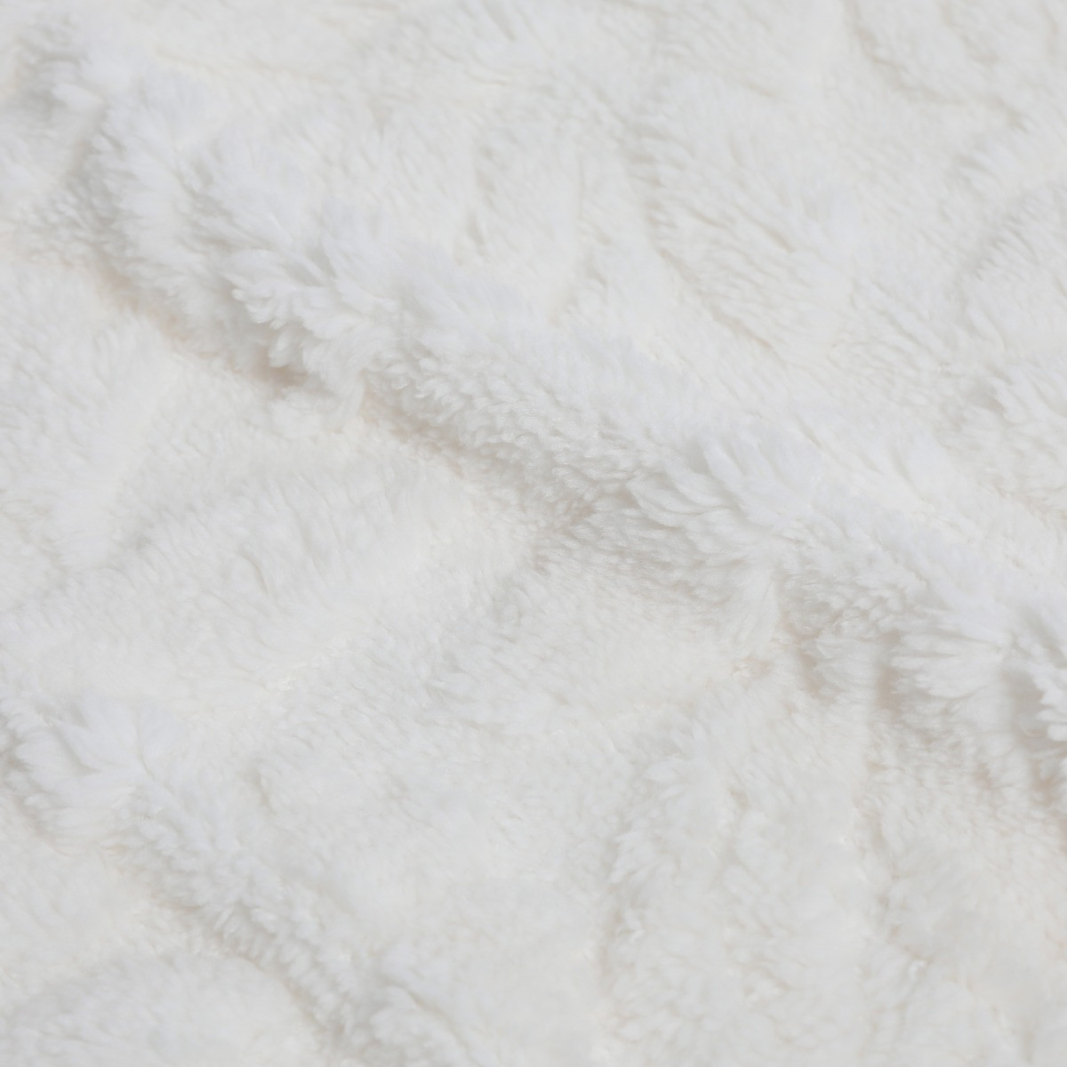 OHS Tufted Pumpkin Fleece Throw - Cream>