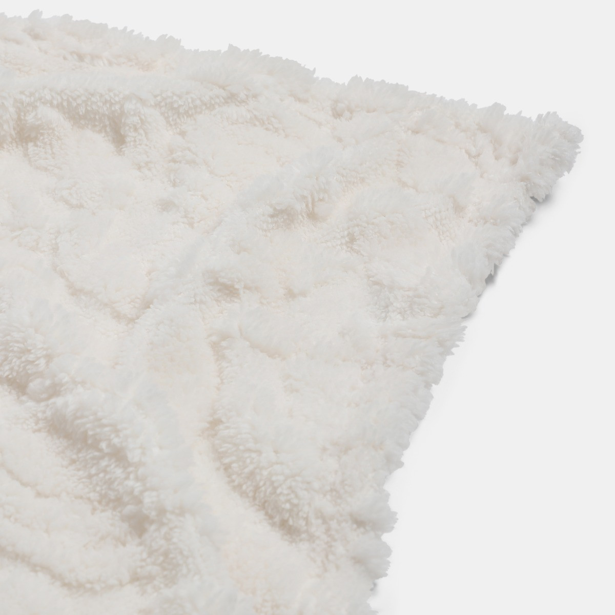 OHS Tufted Pumpkin Fleece Throw - Cream>